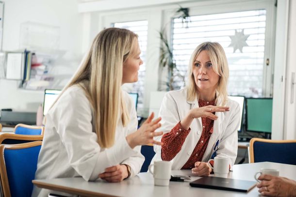 illustration photo of two female researchers